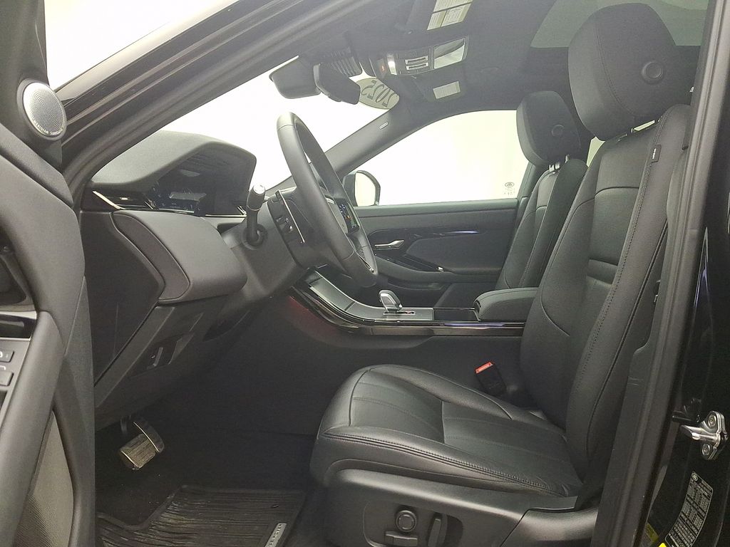 Thumbnail: 2025 Land Rover Range Rover Evoque - 14