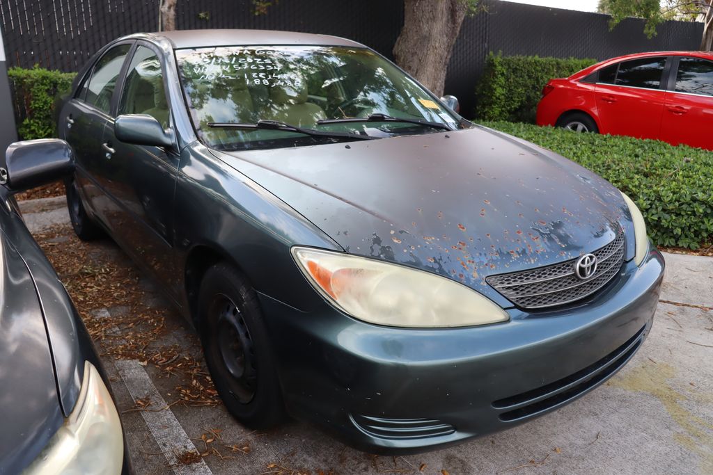 2002 Toyota Camry LE 6