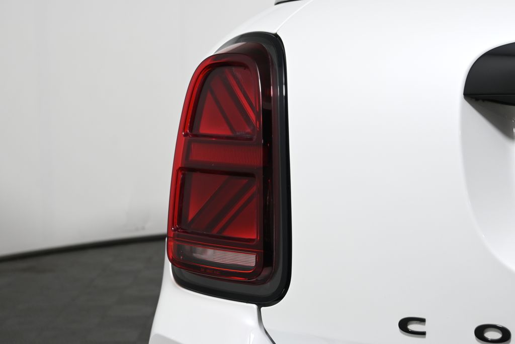 2023 MINI Cooper Countryman Signature 12