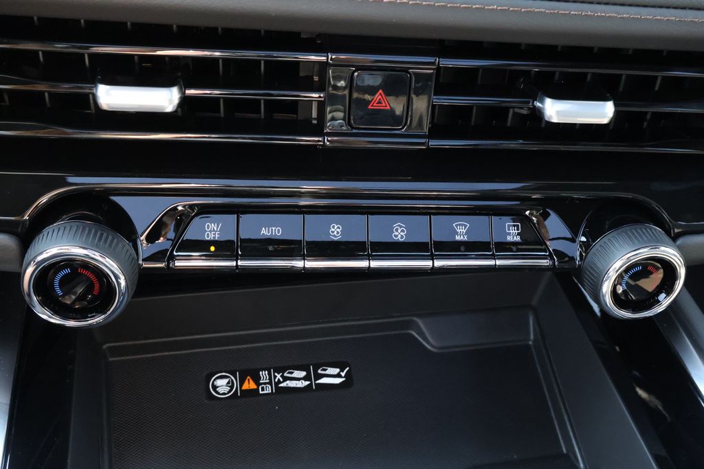 Thumbnail: 2026 Chevrolet Tahoe - 31