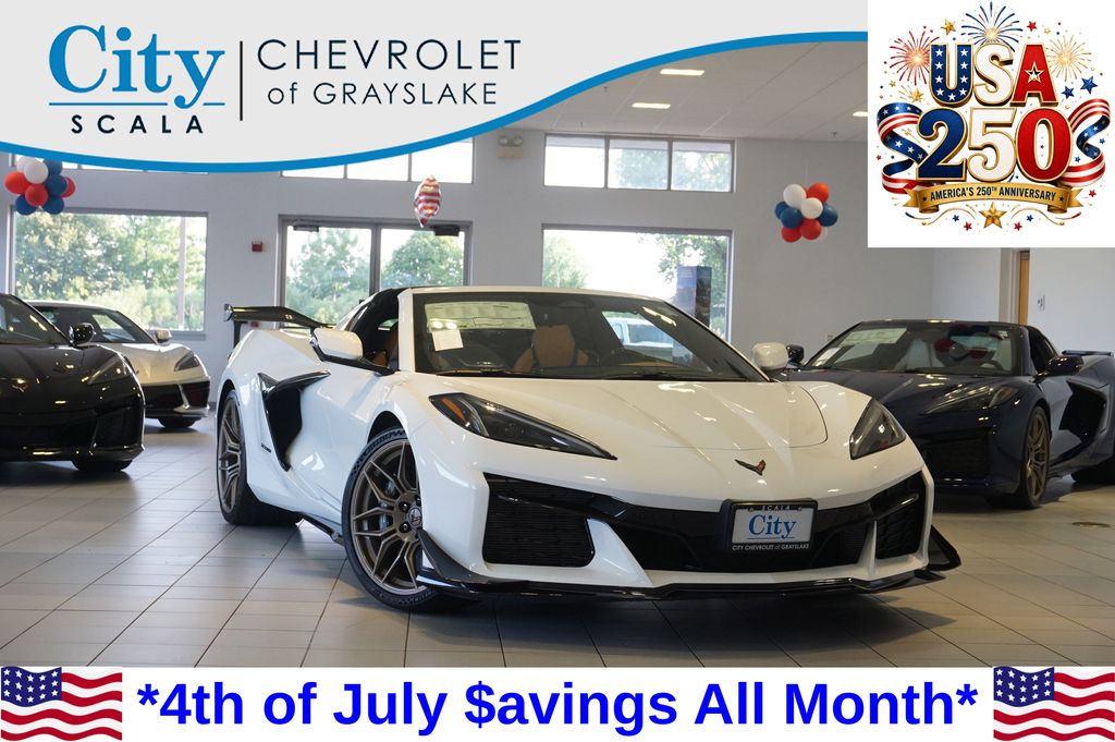 Arctic White 2026 Chevrolet Corvette Coupe Rear-Wheel Drive 8-Speed Dual Clutch