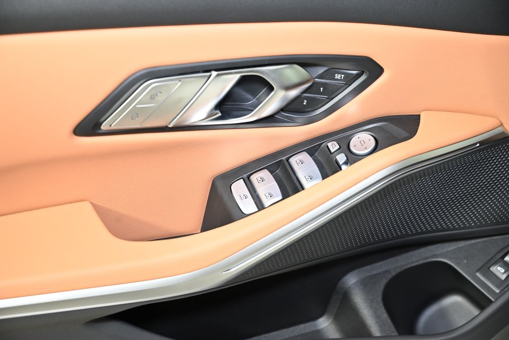 Thumbnail: 2025 BMW 3 Series - 22