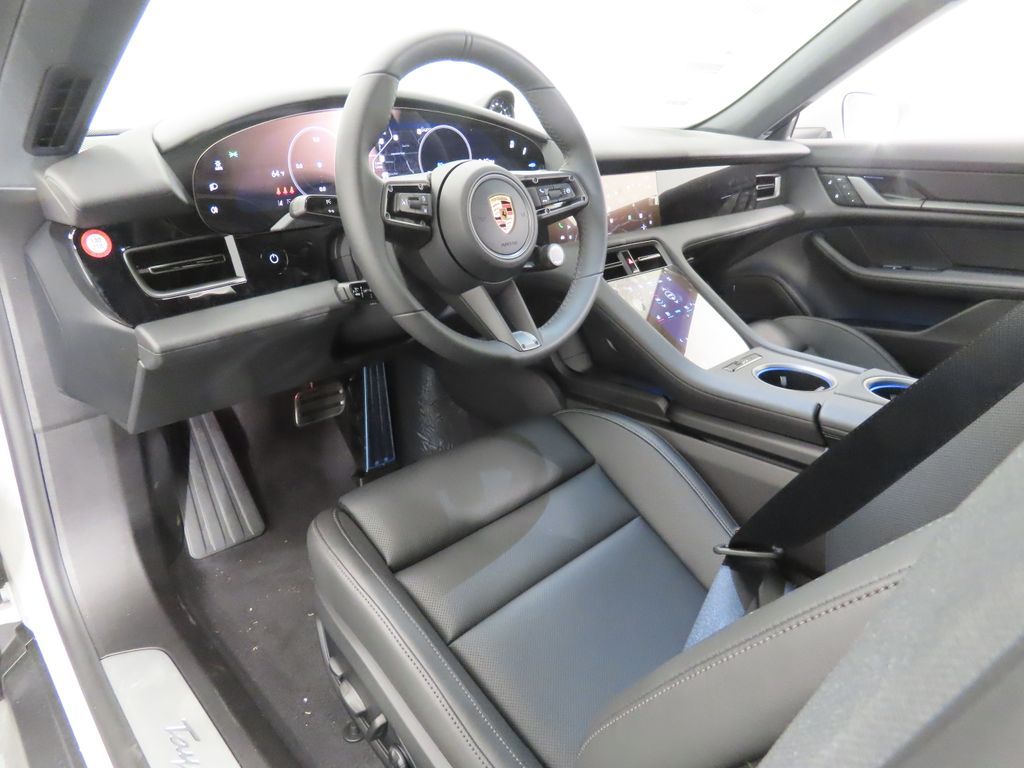 Thumbnail: 2026 Porsche Taycan - 4