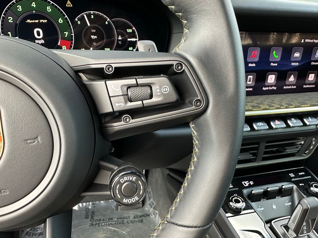 Thumbnail: 2026 Porsche 911 - 17