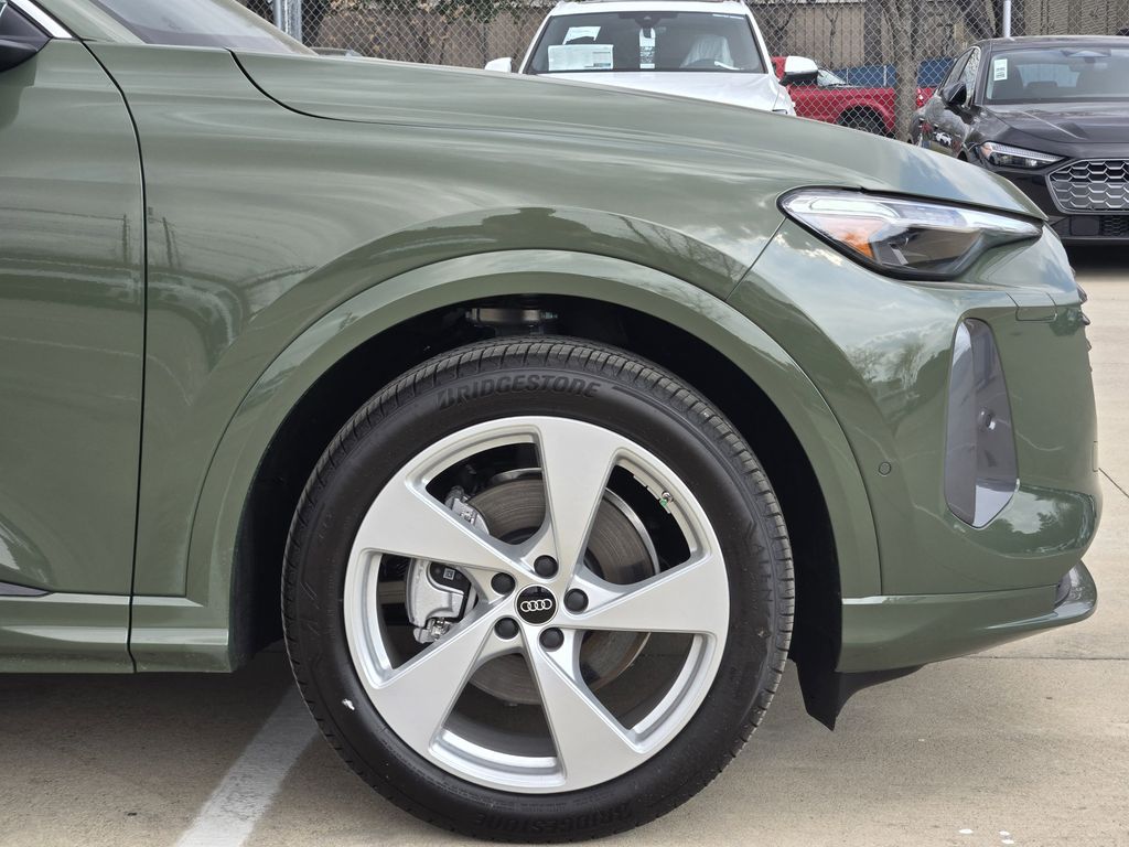 new 2025 Audi Q5 car, priced at $63,450