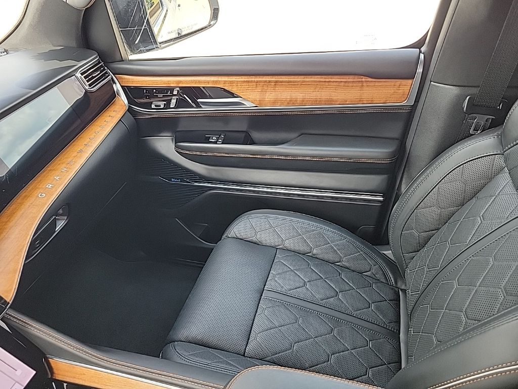 Used 2024 Jeep Grand Wagoneer SUV