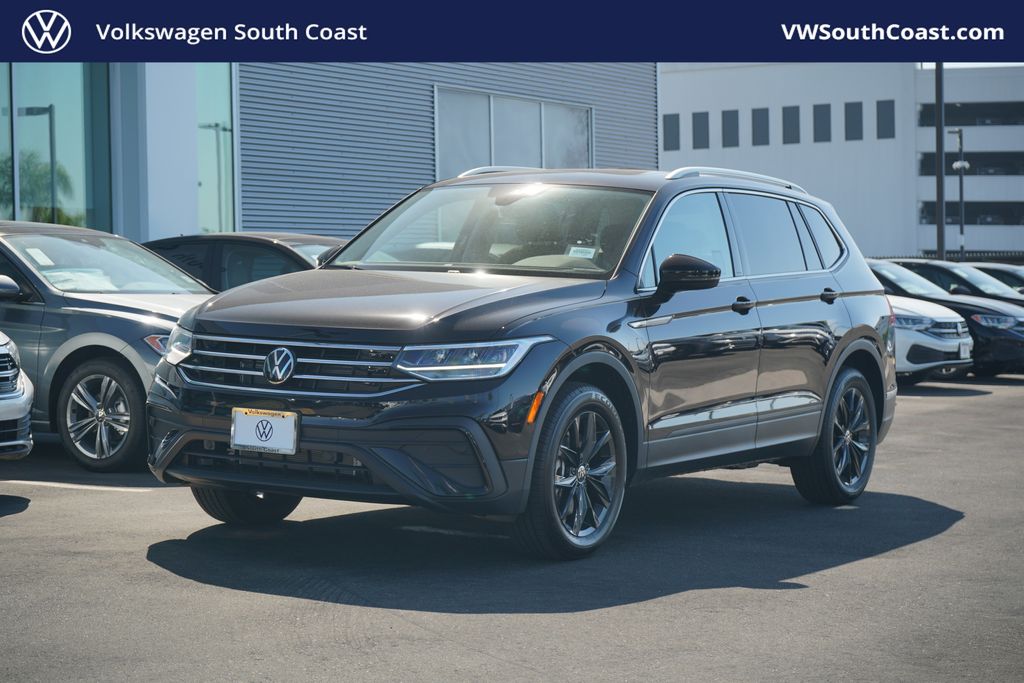 2024 Volkswagen Tiguan 2.0T SE 1