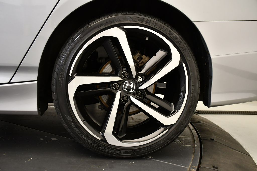 Thumbnail: 2018 Honda Accord - 14