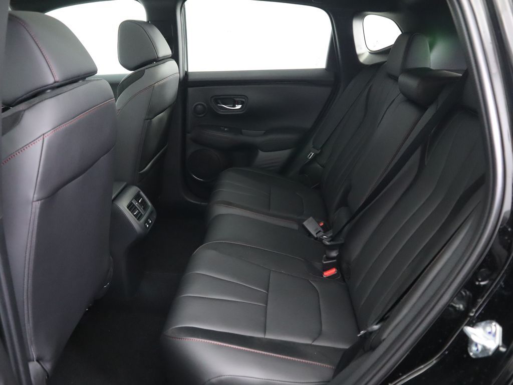 Thumbnail: 2025 Acura ADX - 22