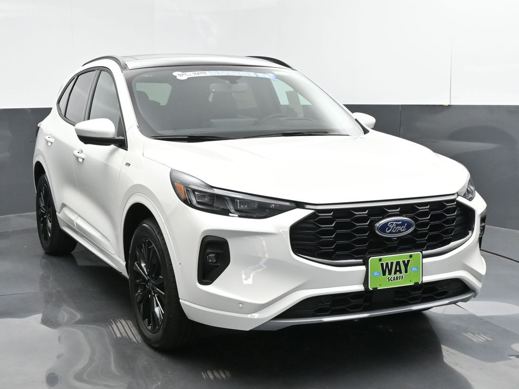 2024 Ford Escape ST-Line Elite