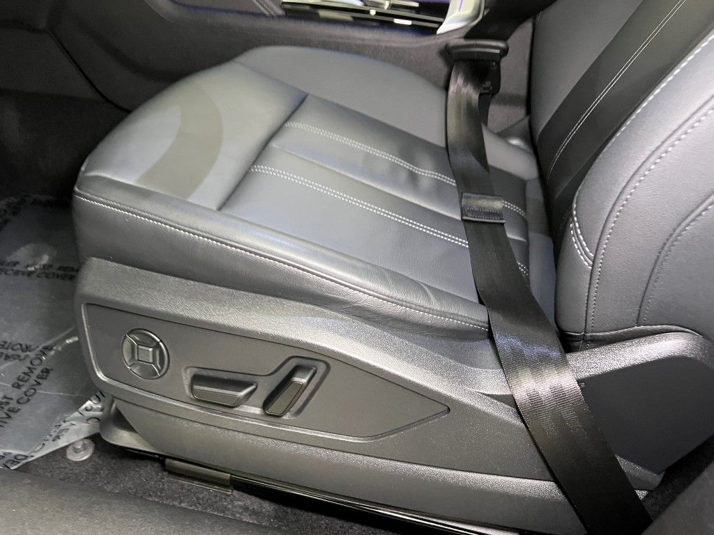 Thumbnail: 2025 Audi Q5 - 27