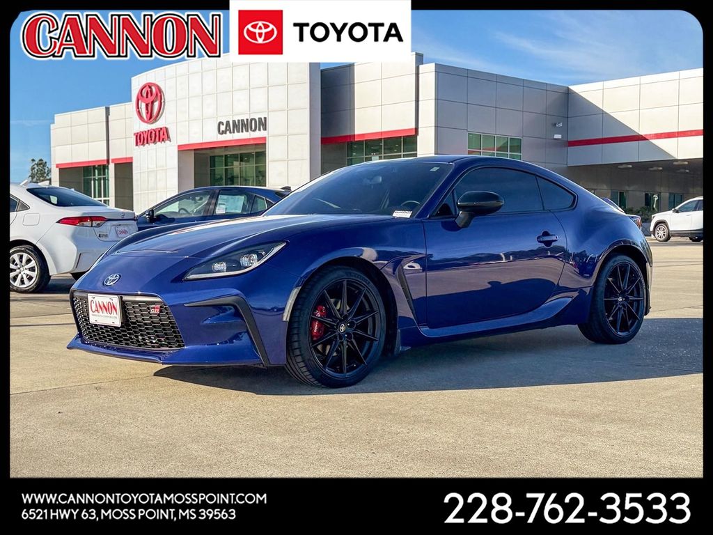 2025 Toyota GR86 Premium RWD