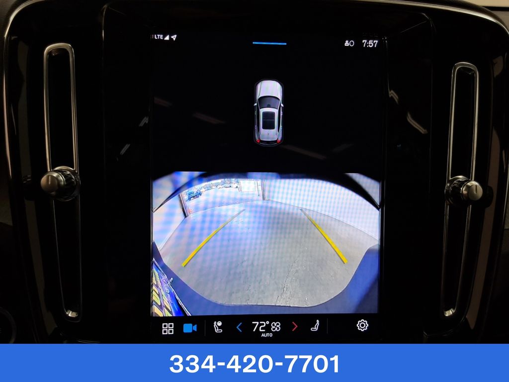 new 2025 Volvo XC40 car, priced at $37,599