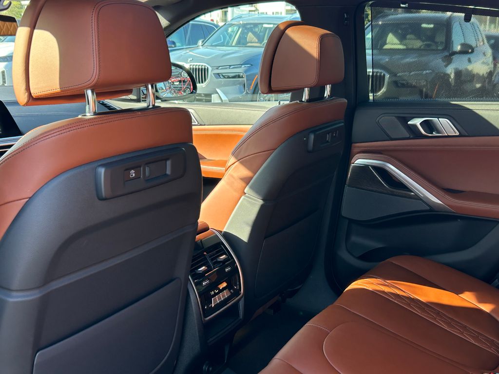 2023 BMW X6 xDrive40i 30