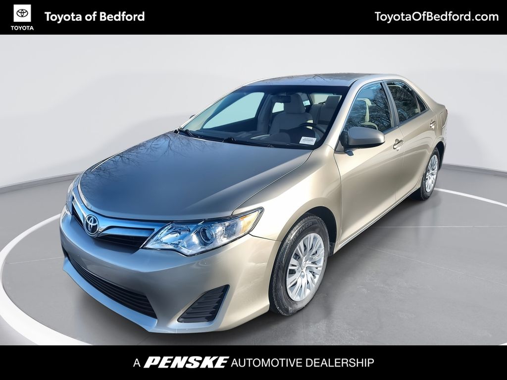 2013 Toyota Camry LE -
                Bedford, OH