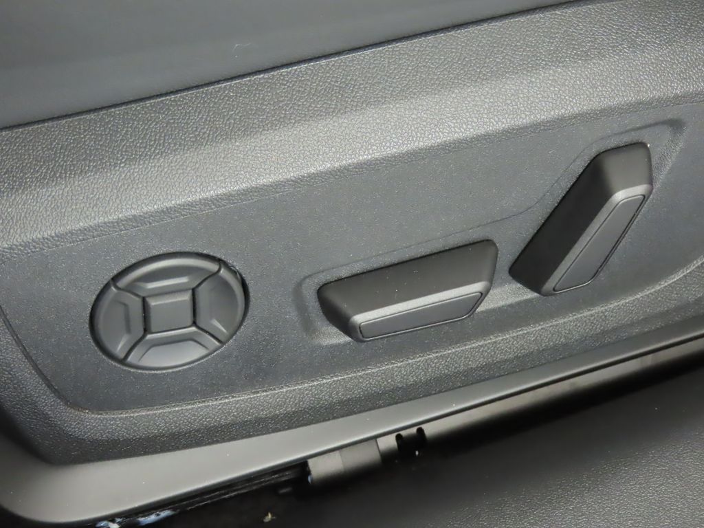 Thumbnail: 2025 Audi A5 - 30