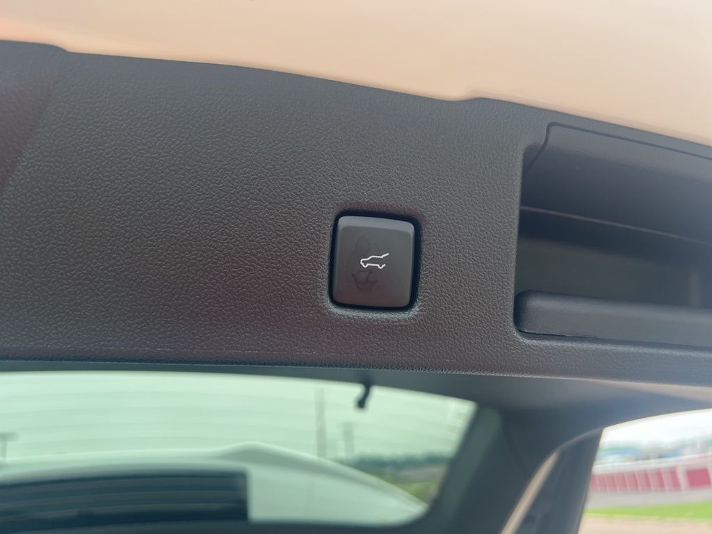 2025 Ford Escape Hybrid
