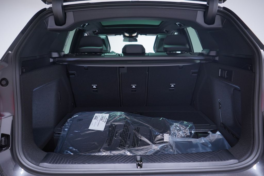 Thumbnail: 2026 BMW X3 - 13