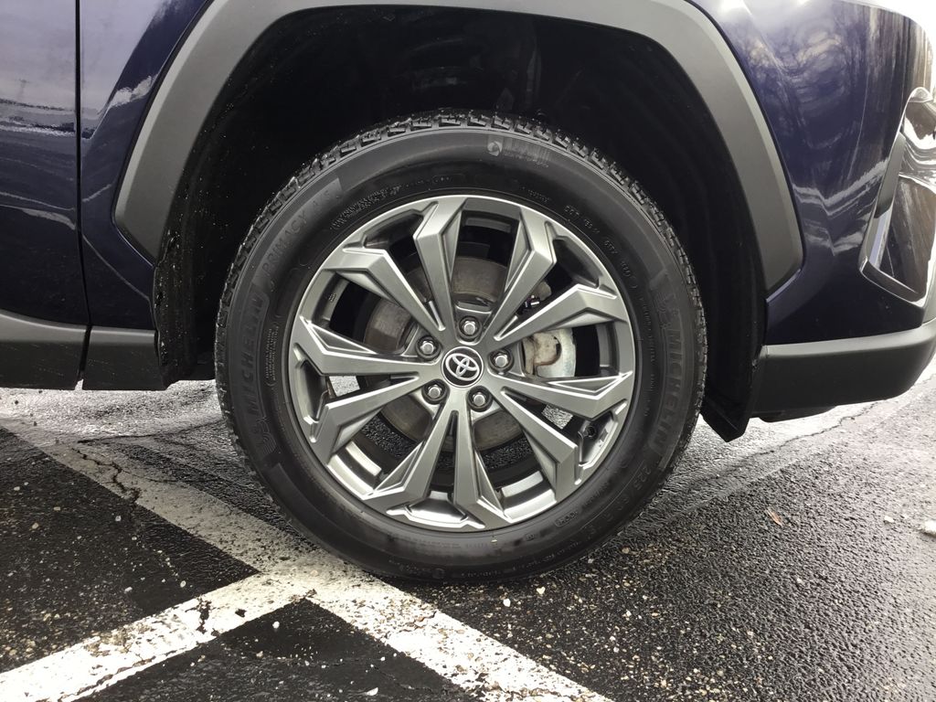 Thumbnail: 2024 Toyota RAV4 - 12