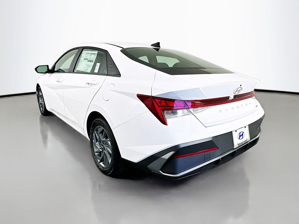 Thumbnail: 2025 Hyundai Elantra - 7