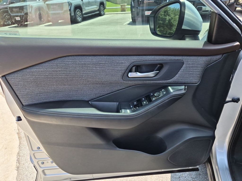 Used Car 2021 Nissan Rogue  Sv For Sale Under $20,000 In Austin, Texas