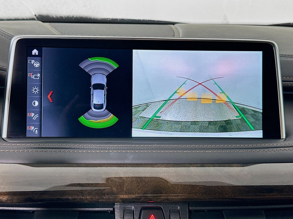 Thumbnail: 2019 BMW X6 - 14