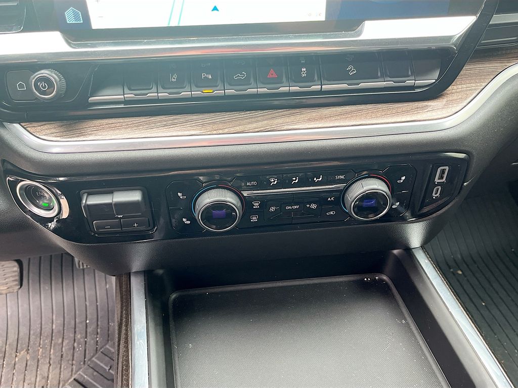Used 2025 Blue Chevrolet LT image 21