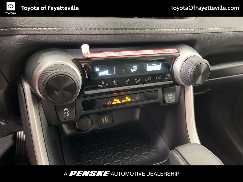 Thumbnail: 2025 Toyota RAV4 - 28