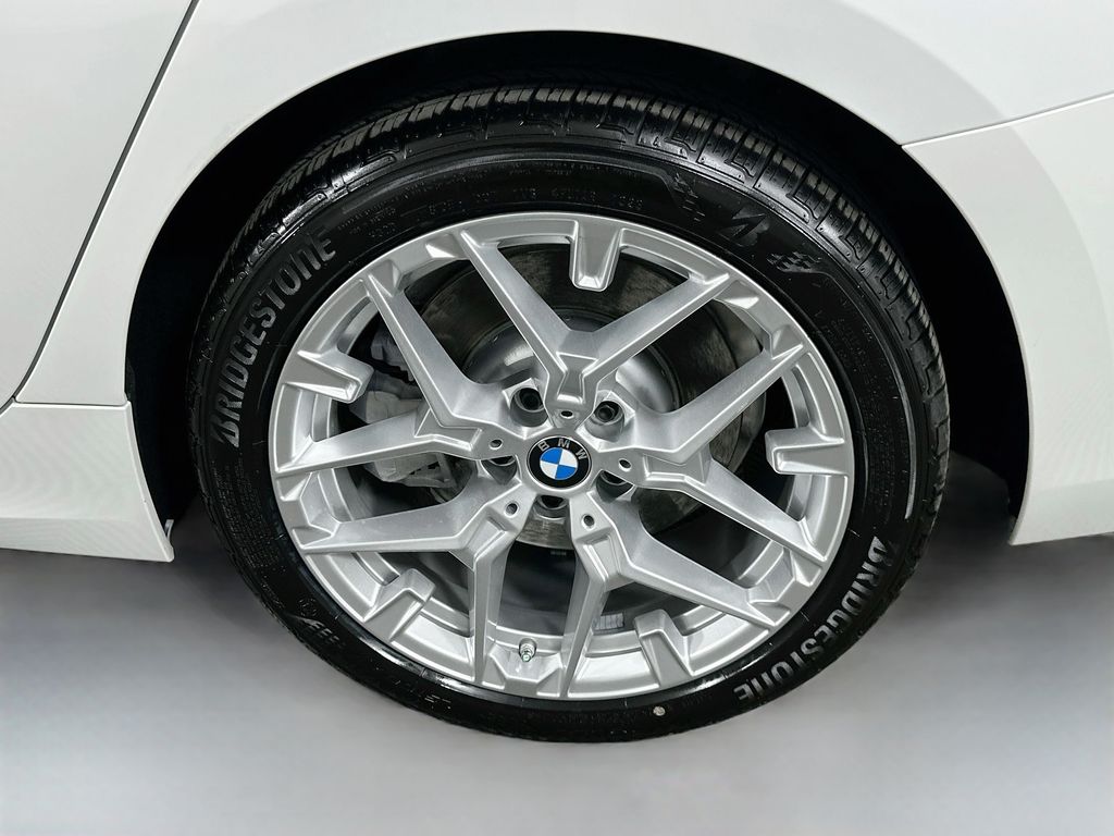 Thumbnail: 2026 BMW 3 Series - 23