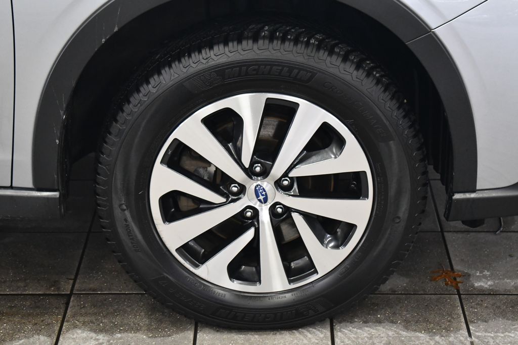 Thumbnail: 2021 Subaru Outback - 12