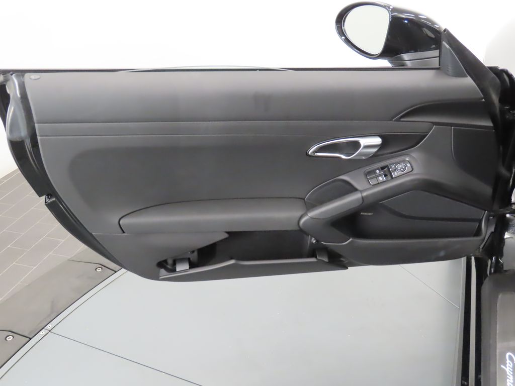 Thumbnail: 2025 Porsche 718 Cayman - 32