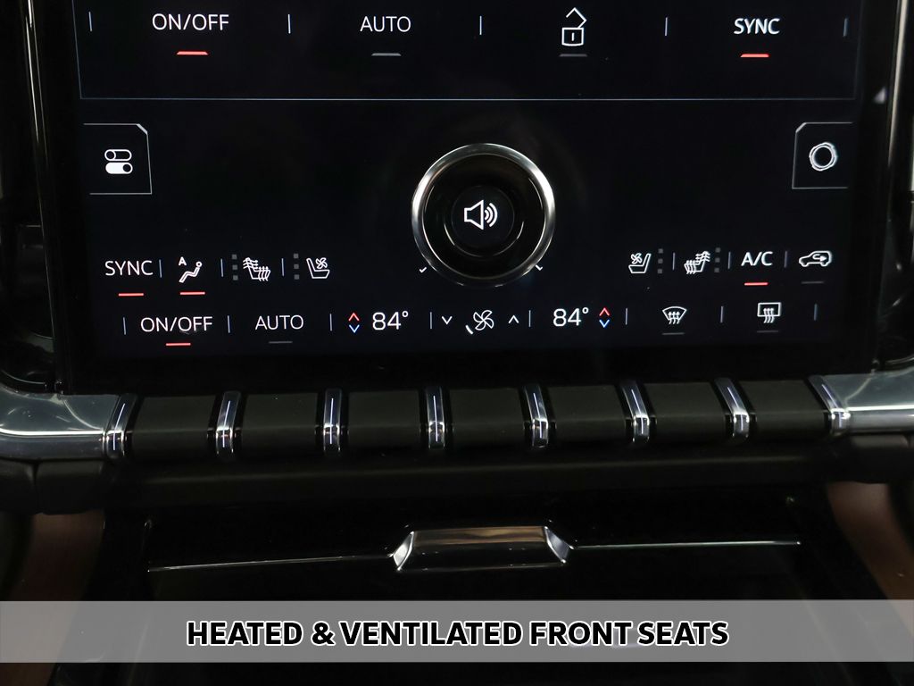 Used 2025 White GMC Denali image 11