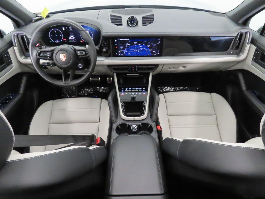 Thumbnail: 2025 Porsche Cayenne - 15