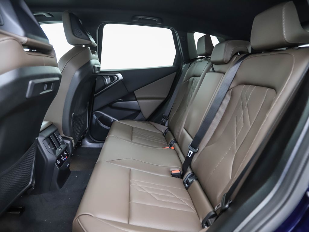 Thumbnail: 2026 BMW X3 - 21