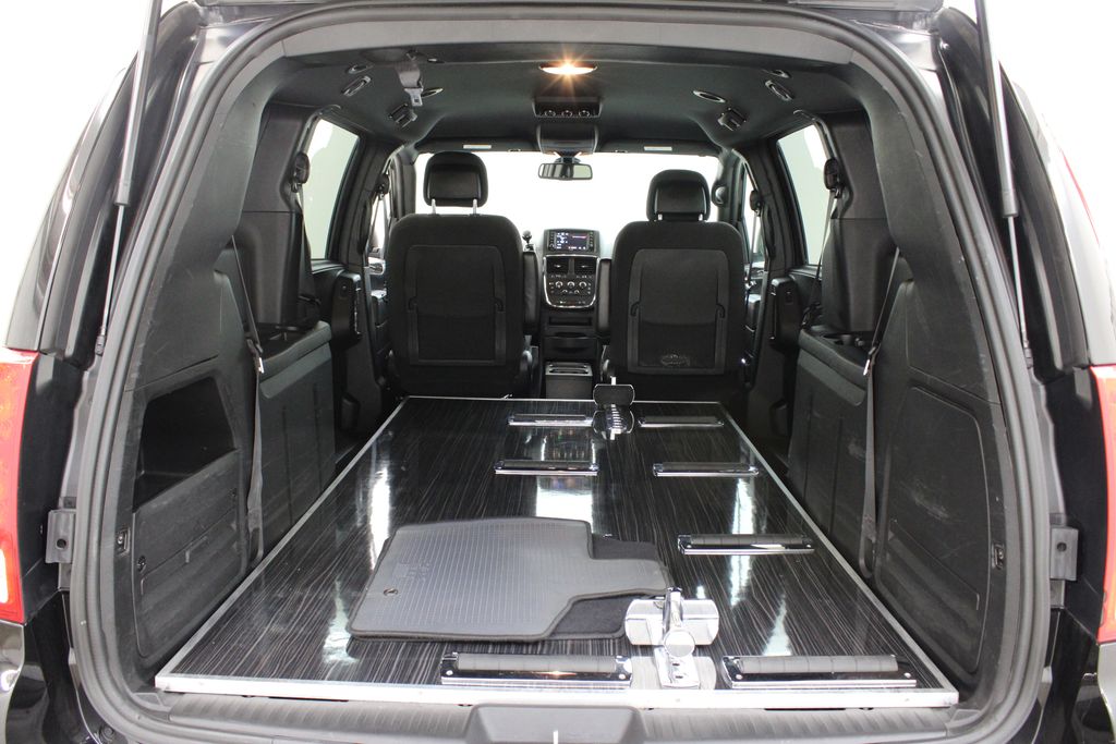 used 2020 Dodge Grand Caravan car, priced at $29,999