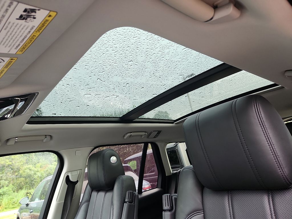 Thumbnail: 2015 Land Rover Range Rover - 14