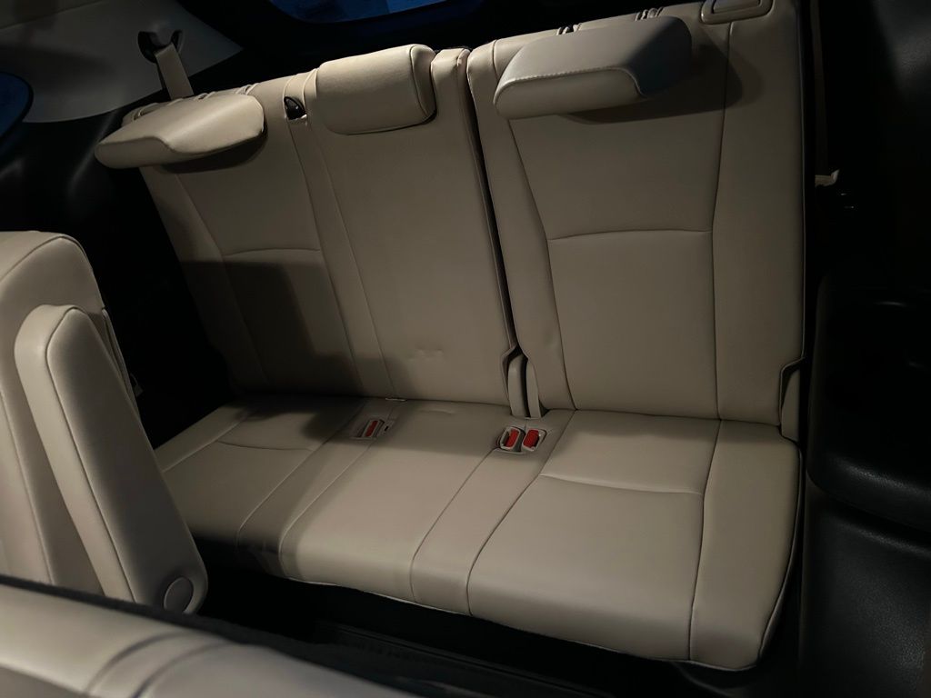Thumbnail: 2023 Toyota Highlander - 13