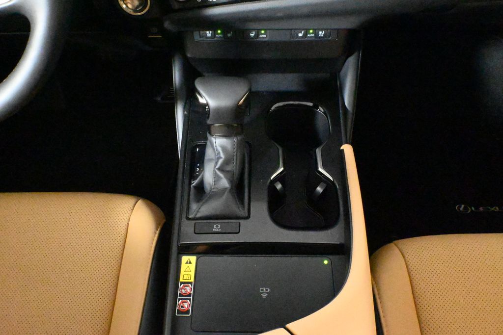 Thumbnail: 2025 Lexus ES - 23