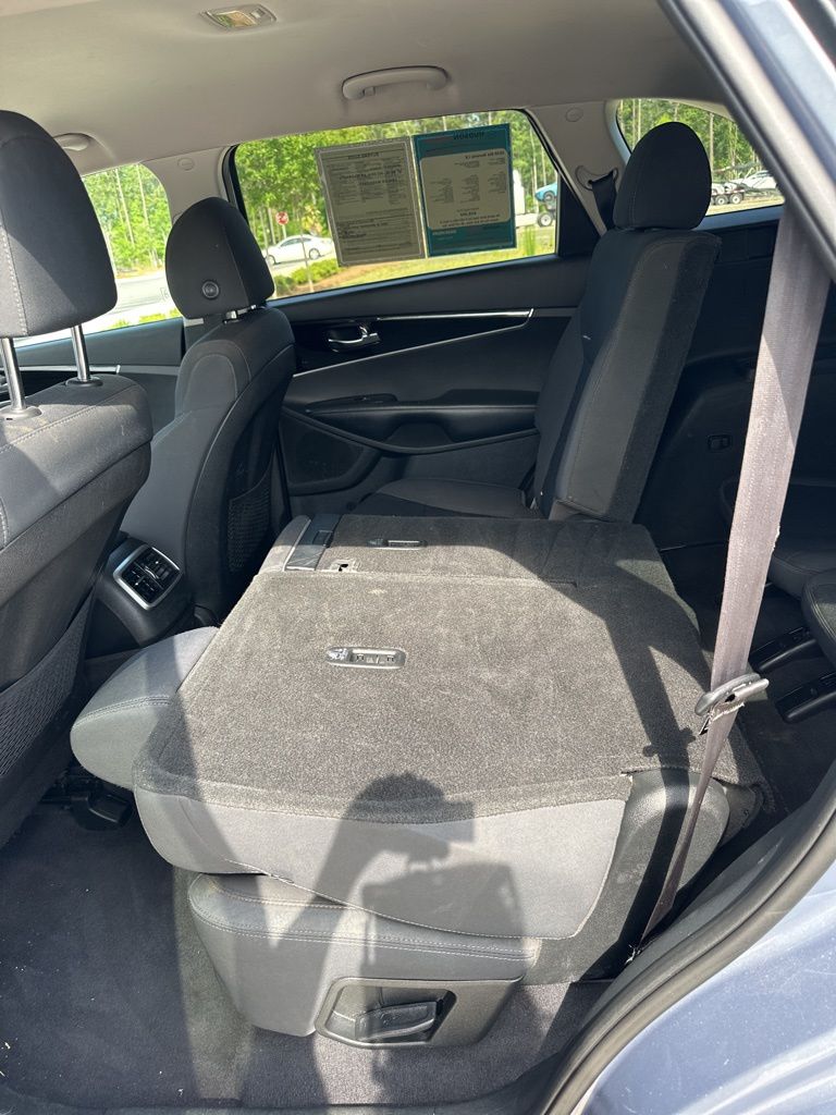 2020 Everlasting Silver Kia Sorento LX AWD SUV