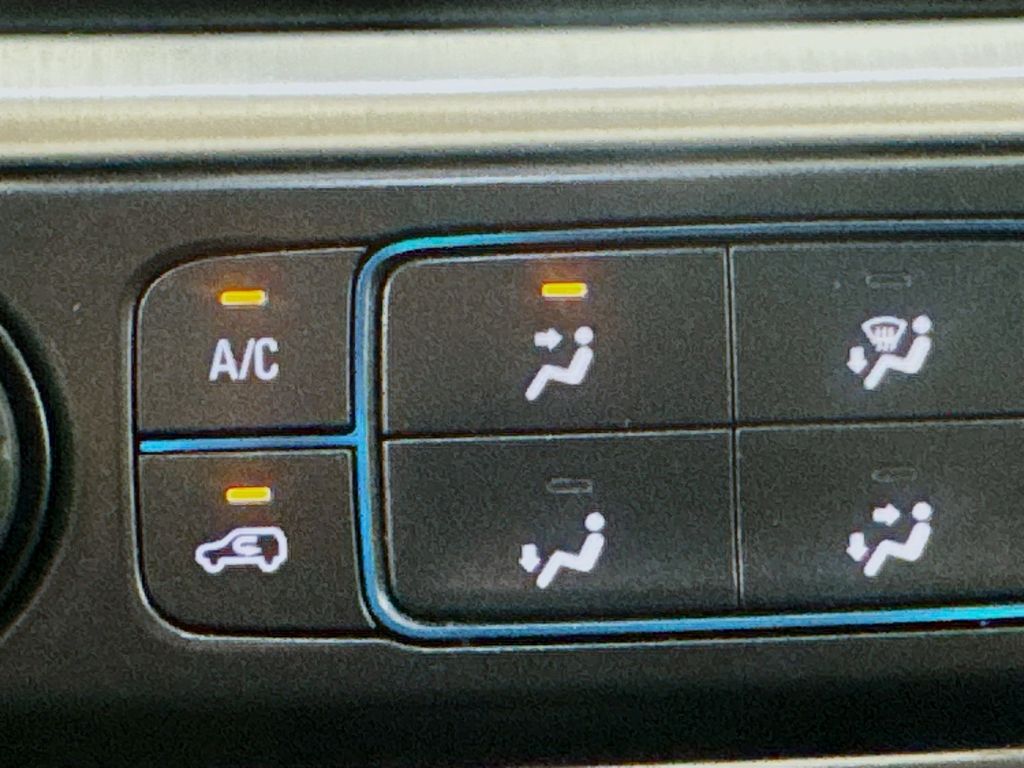 Used Car 2020 Gmc Canyon  Sle1 For Sale Under $25,000 In Austin, Texas