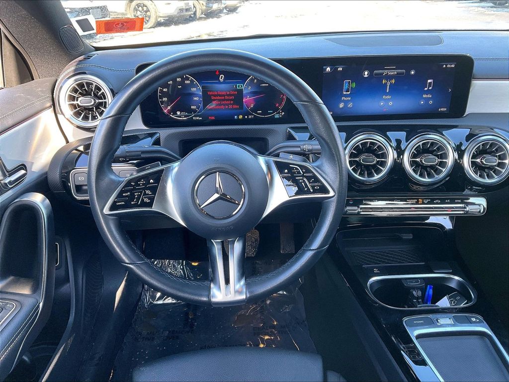 2025 Mercedes-Benz CLA — photo 16