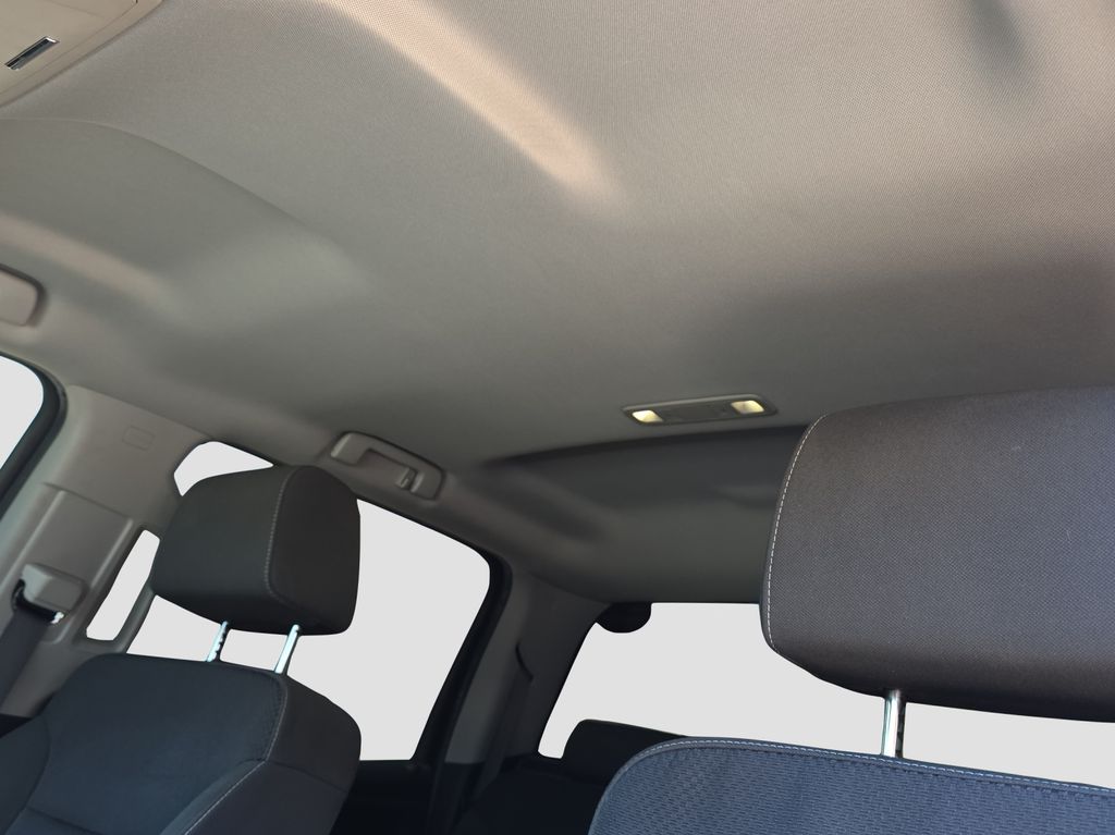 Used 2018 Silver Chevrolet LT image 8
