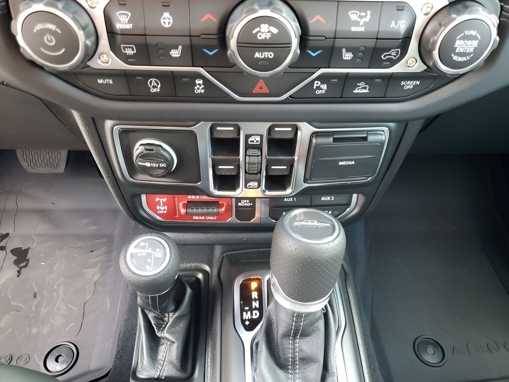 New Car 2025 Jeep Gladiator  Mojave For Sale Under $50,000 In Austin, Texas