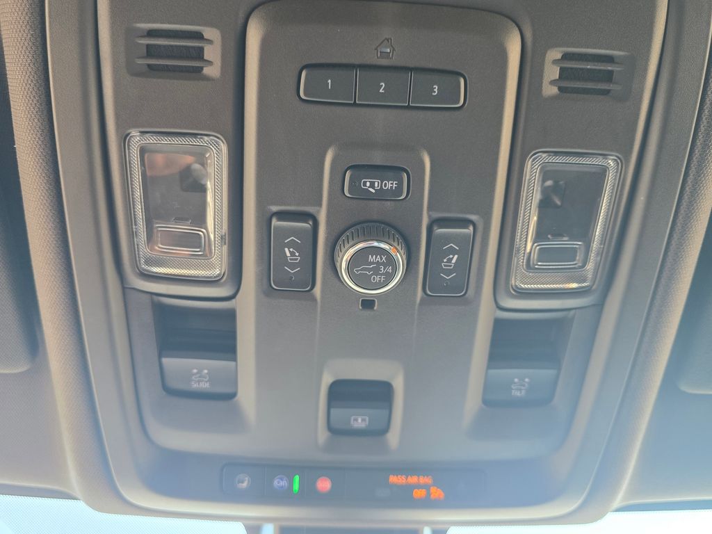 GMCYukon XL37