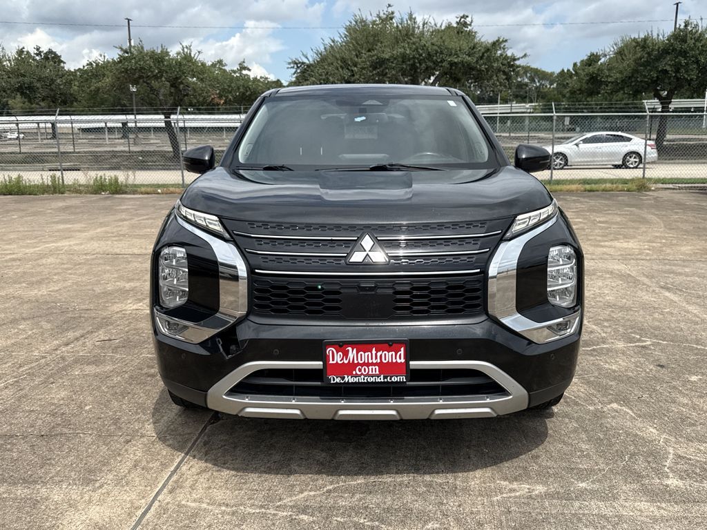 2022 Mitsubishi Outlander SE Black at Emmons Autoplex