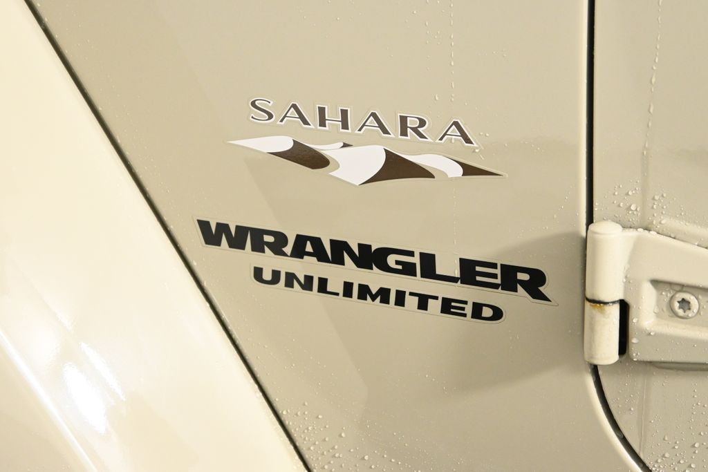 Thumbnail: 2017 Jeep Wrangler - 31