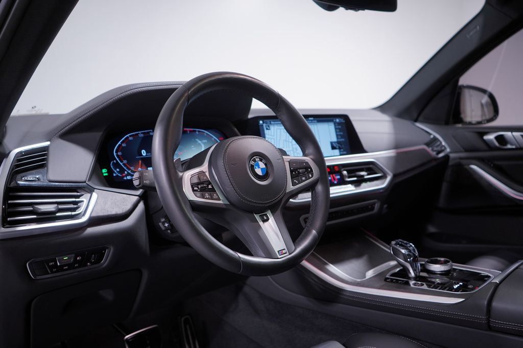 Thumbnail: 2022 BMW X5 - 6