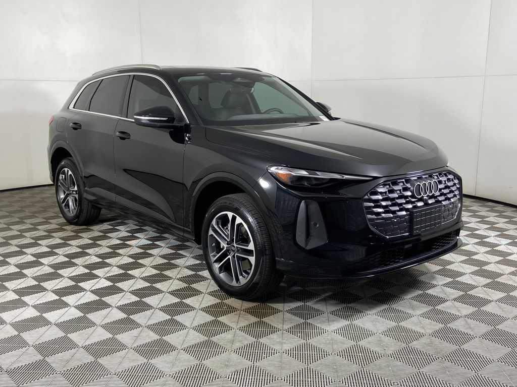 Thumbnail: 2025 Audi Q5 - 3