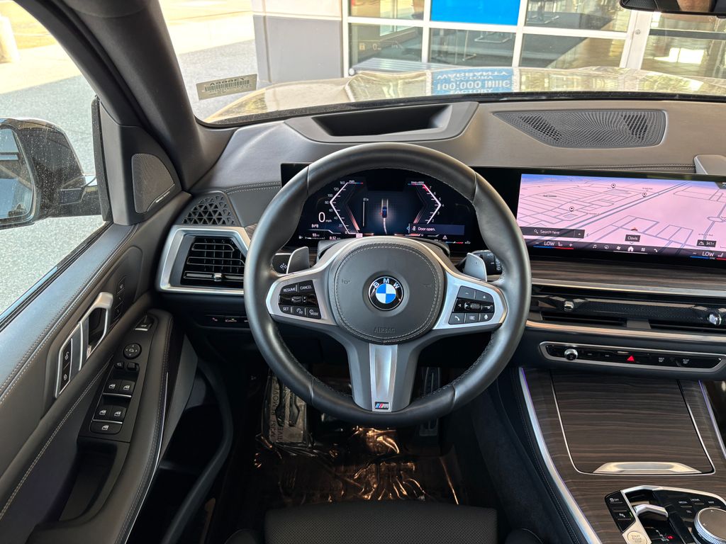 Thumbnail: 2024 BMW X5 - 10