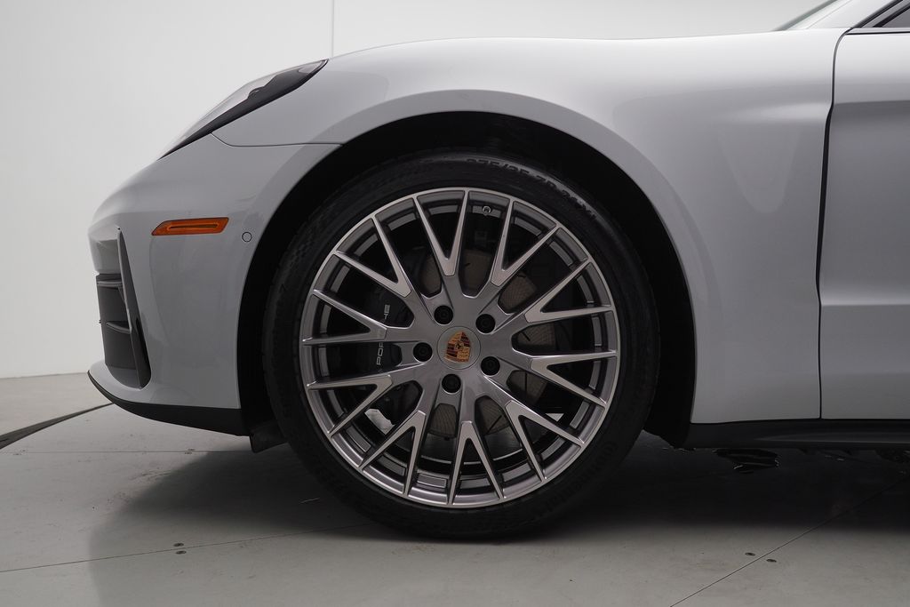 Thumbnail: 2026 Porsche Panamera - 9
